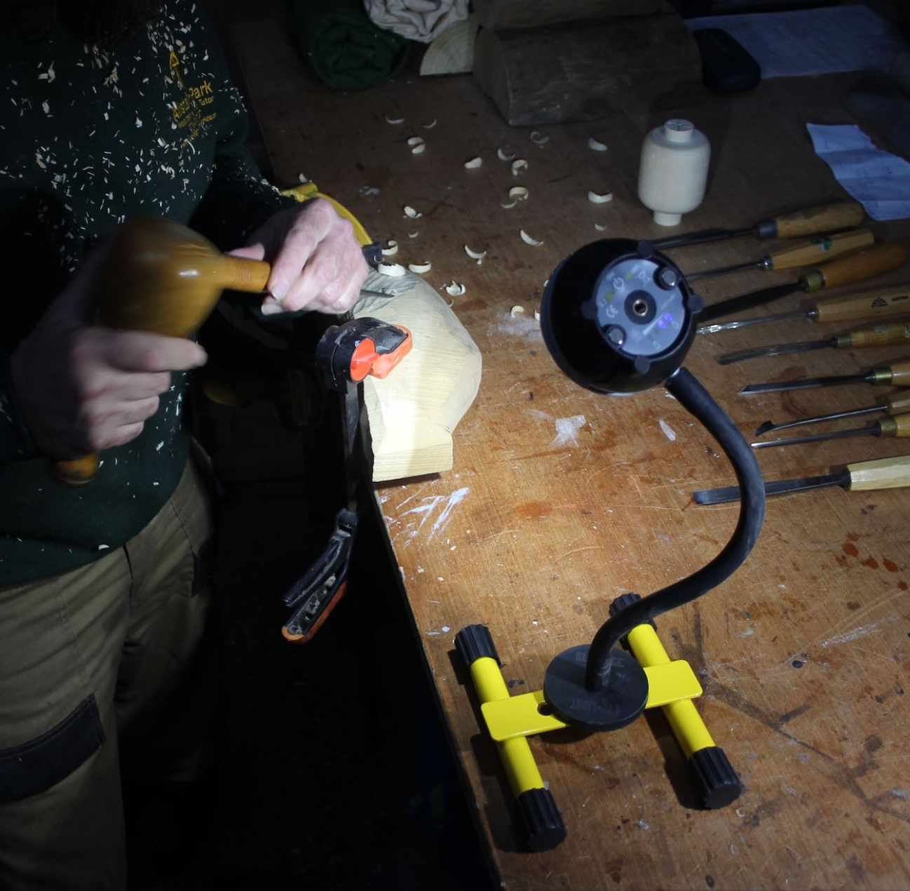 EYE-LIGHT PLUS (Fixed magnetic gooseneck + Lighter metal stand)